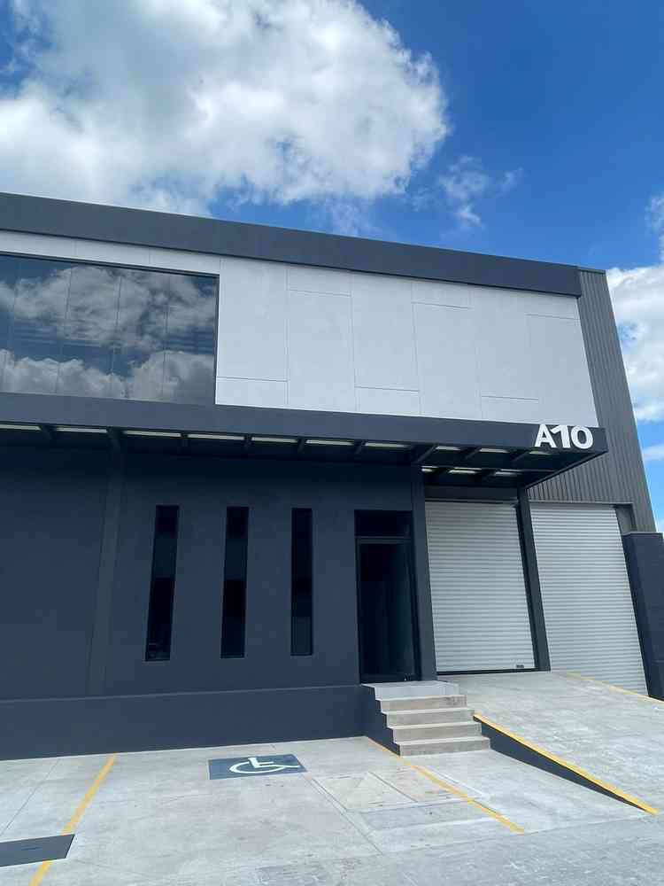 bodega en renta circuito metropolitano vicente fernandez gomez tlajomulco centro tlajomulco de zuniga jalisco pufYbXF