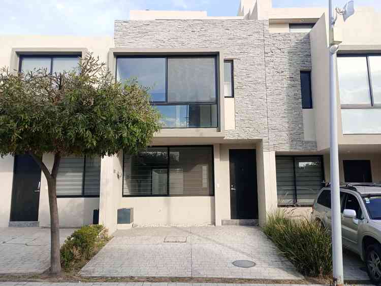 casa en venta camino a san isidro jardines de santa anita tlajomulco de zuniga jalisco pRP48uq